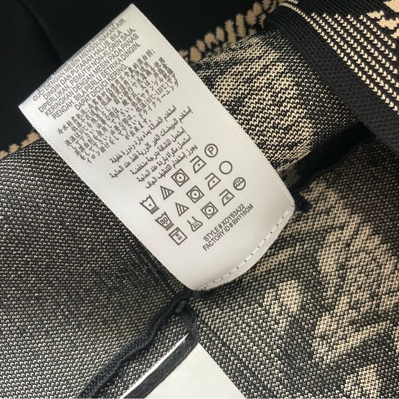 BCBGMaxazria Wilma Dress Black Cream Print Fit Flare Stretch - Picture 13 of 13